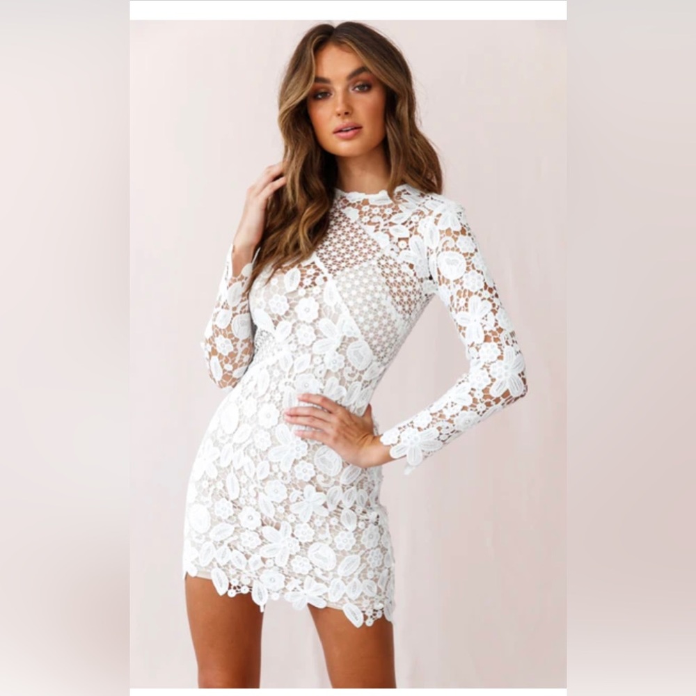 SELFIE LESLIE
REINHART FLORAL ASYMMETRICAL MESH DRESS WHITE